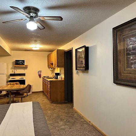 Country Cabins Hotel Chariton Extérieur photo