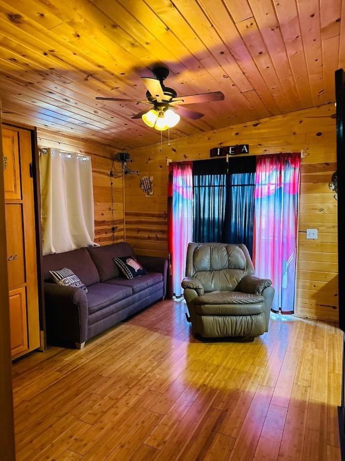 Country Cabins Hotel Chariton Extérieur photo