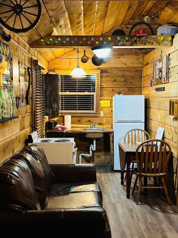 Country Cabins Hotel Chariton Extérieur photo