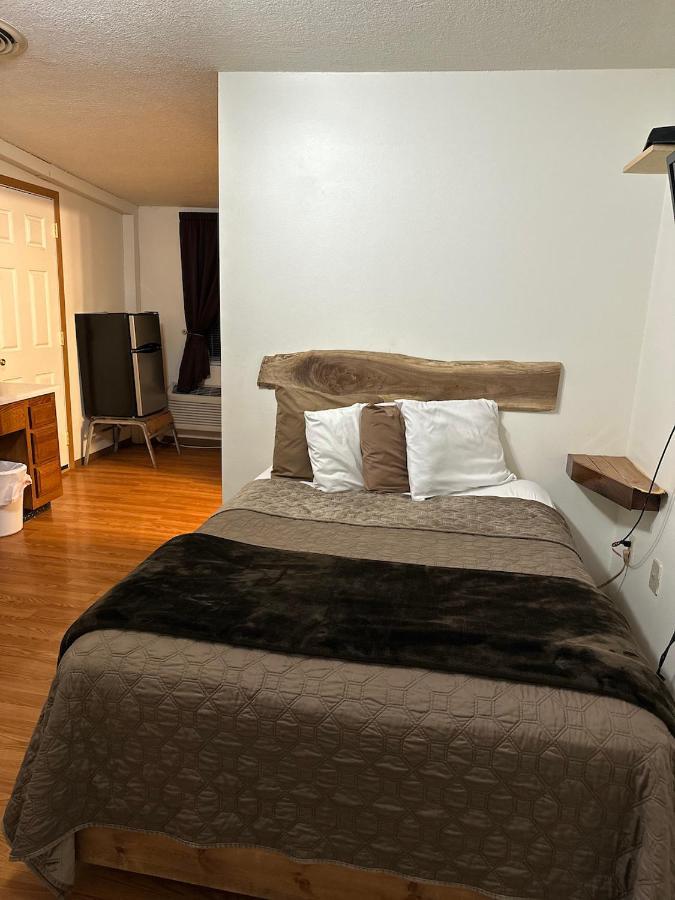 Country Cabins Hotel Chariton Extérieur photo