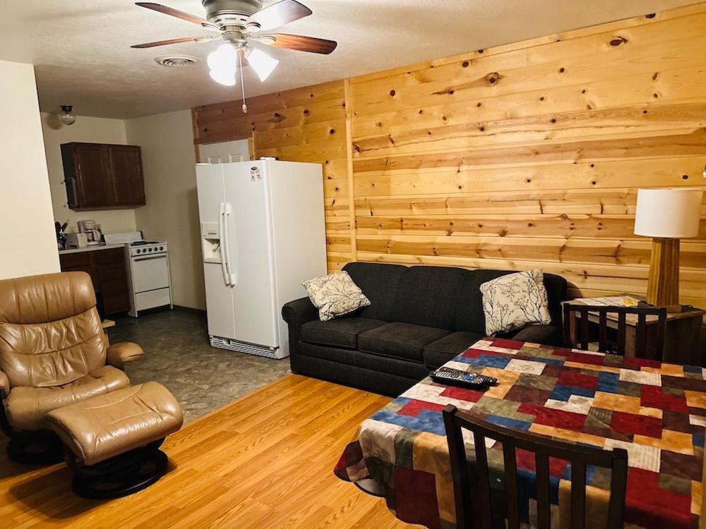 Country Cabins Hotel Chariton Extérieur photo