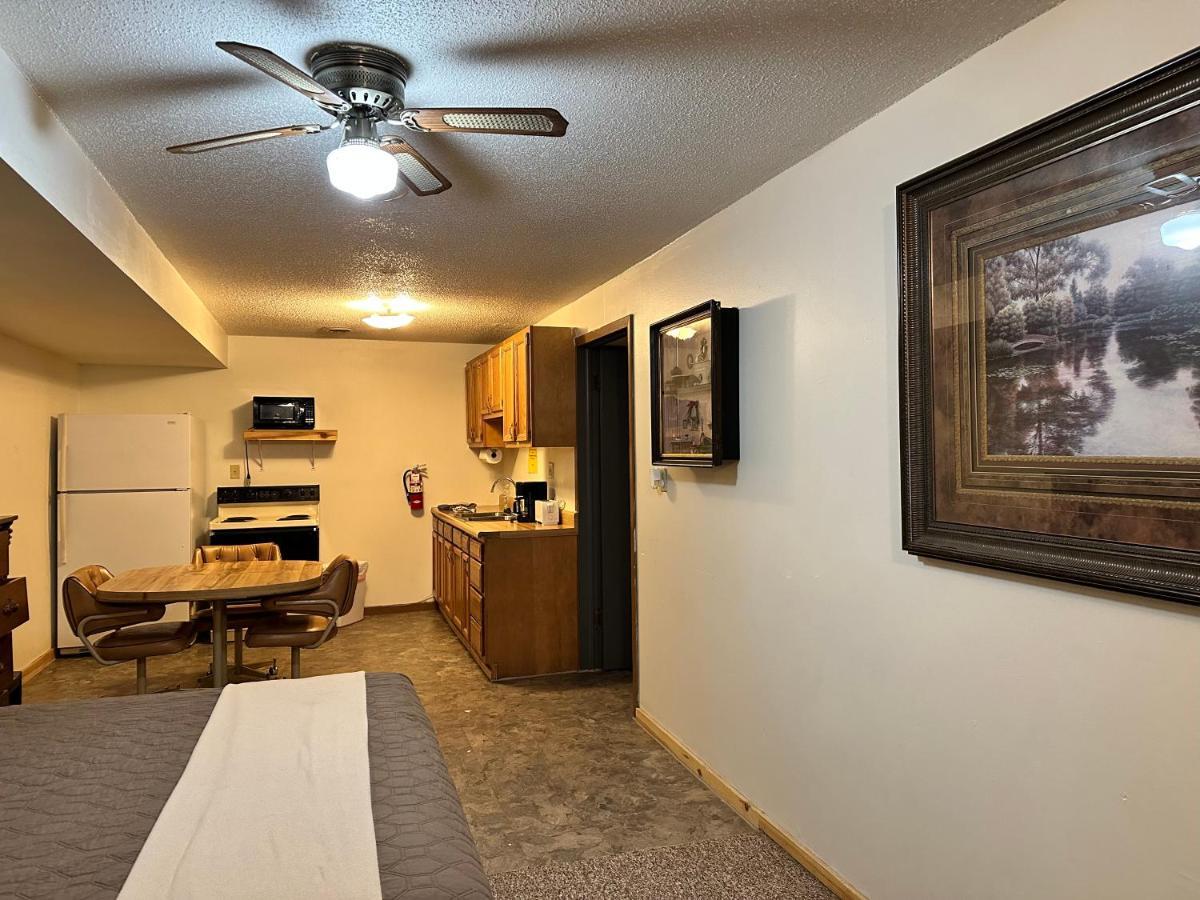 Country Cabins Hotel Chariton Extérieur photo