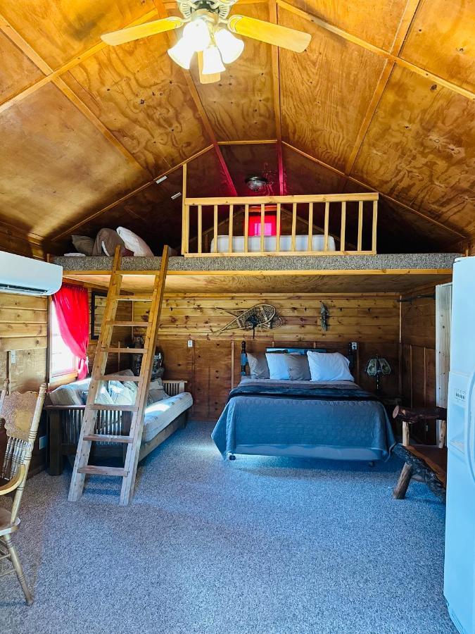 Country Cabins Hotel Chariton Extérieur photo
