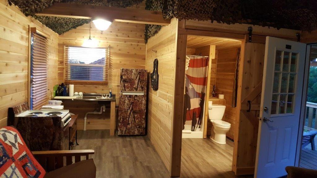 Country Cabins Hotel Chariton Extérieur photo