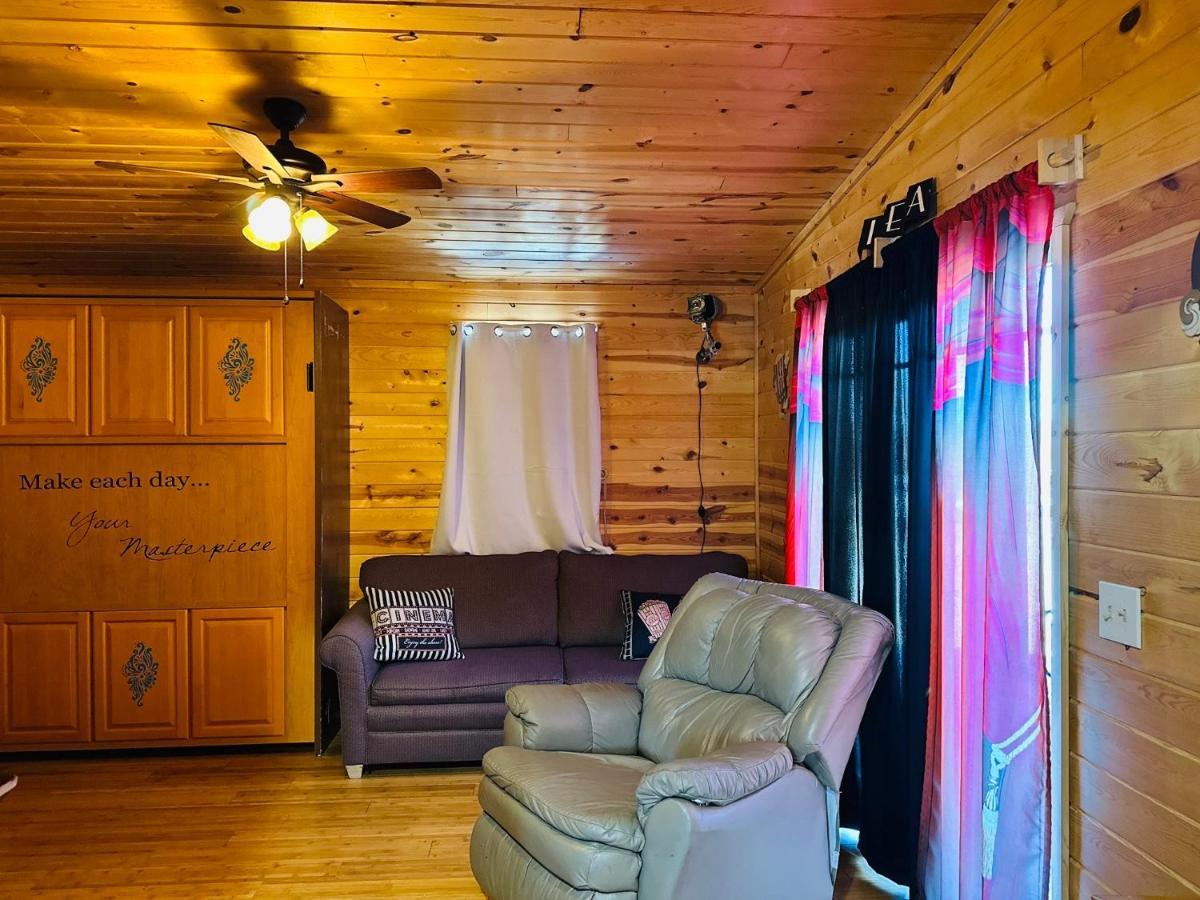 Country Cabins Hotel Chariton Extérieur photo