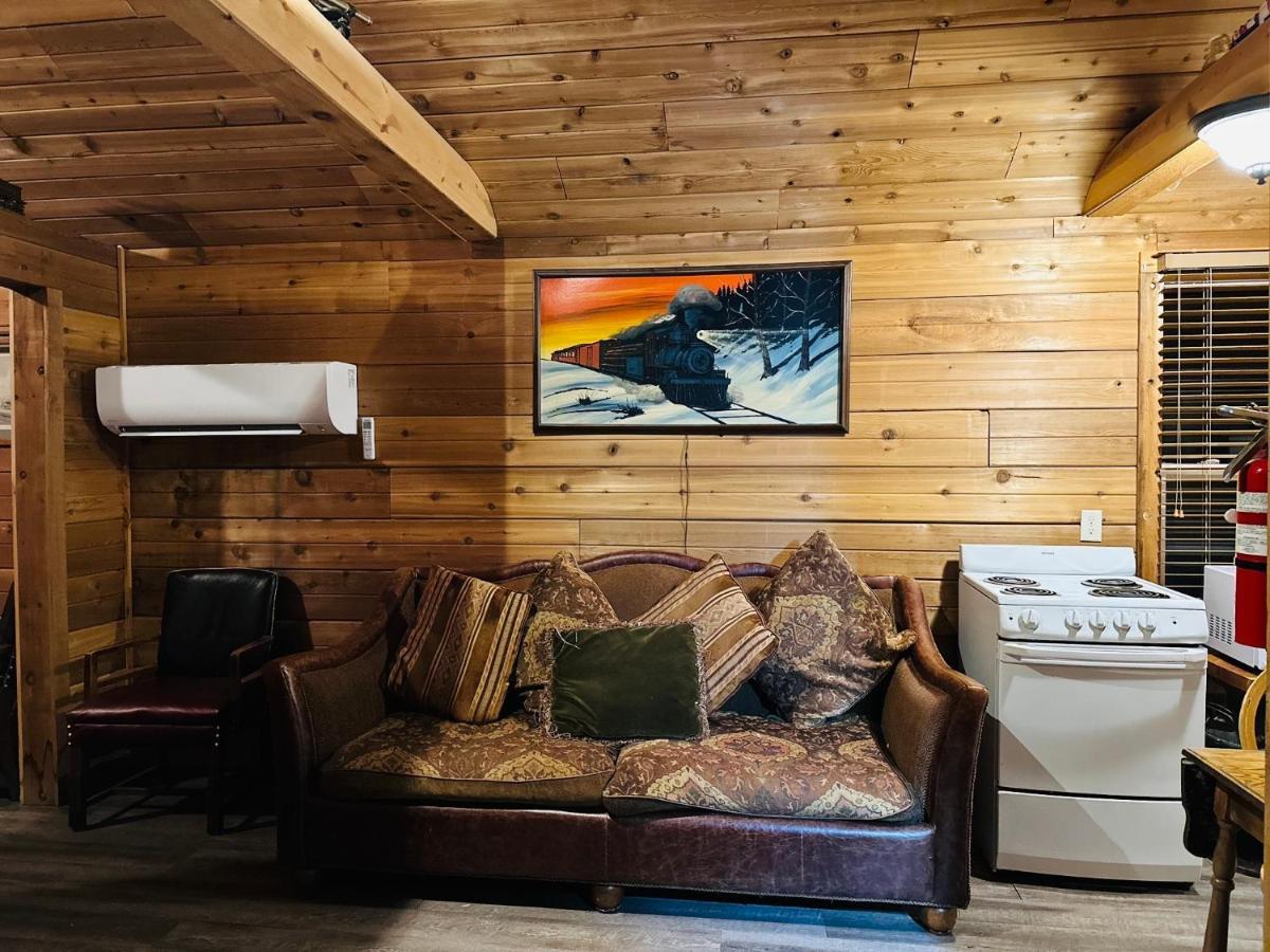 Country Cabins Hotel Chariton Extérieur photo